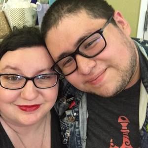 Meet your Posher, Cierra